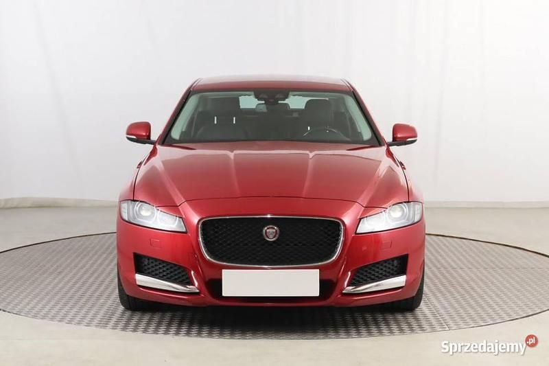 Bordowy Używany 2015 Jaguar XF Sedan/Limuzyna | 58 999 zł (Uczciwa cena) - Obraz 1/4