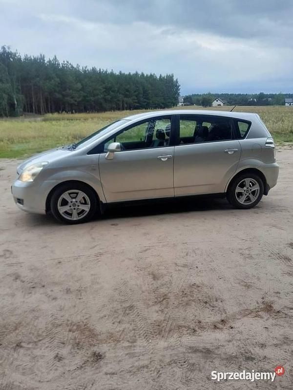 Srebrny Używany 2005 Toyota Corolla Verso Minivan | 9500 zł - Obraz 1/4