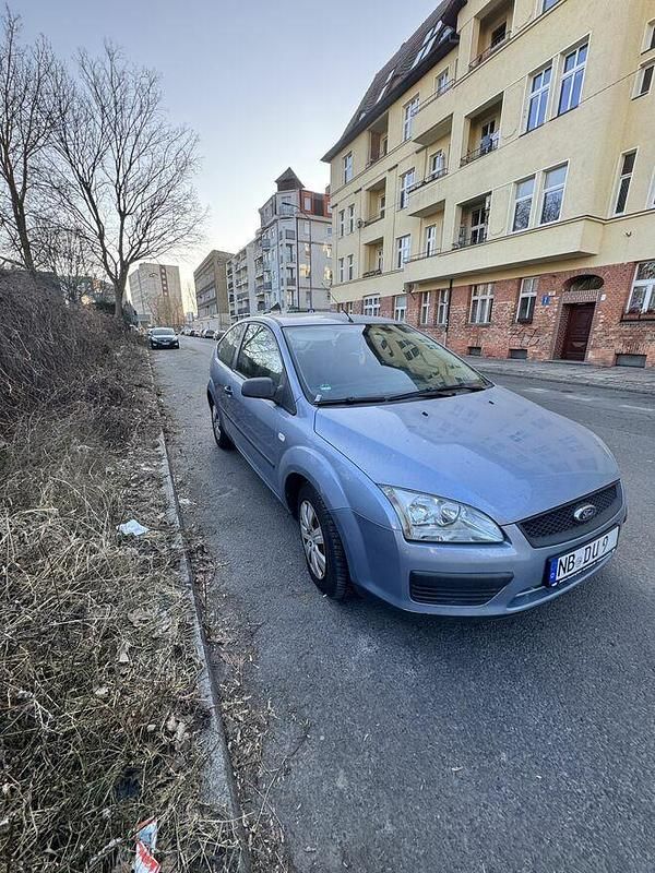 Używany Ford Focus 2006 Niebieski Hatchback