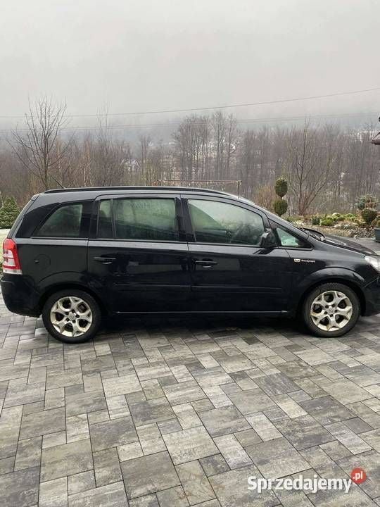 Używany 2012 Opel Zafira Minivan | 10 000 zł (Super Cena) - Obraz 1/4