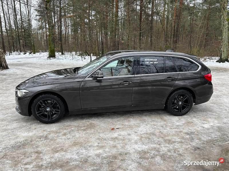 Używany BMW 318 Luxury Line 2017 Brązowy Kombi