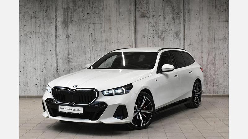 Używany BMW 520 Comfort Edition 197 KM (144 kW) 2025 Biel alpejska Kombi