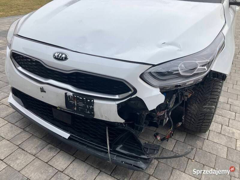Biały Używany 2020 Kia Ceed Kombi | 39 900 zł - Obraz 1/4