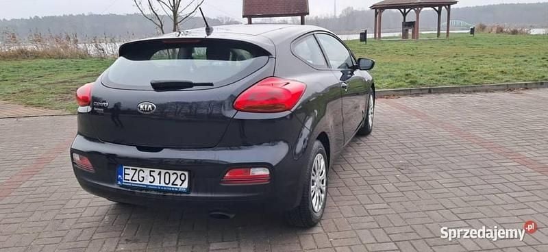Używany Kia ProCeed 2016 Czarny Hatchback