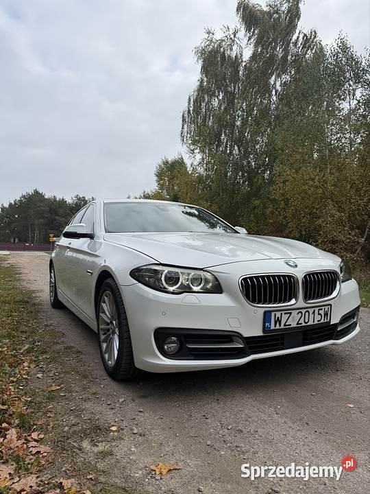 Biały Używany 2014 BMW 525 Sport Line Sedan/Limuzyna | 79 997 zł (Drogi) - Obraz 1/4