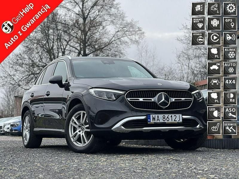 Czarny Używany 2024 Mercedes GLC200 SUV | 194 890 zł (Dobra cena) - Obraz 1/3