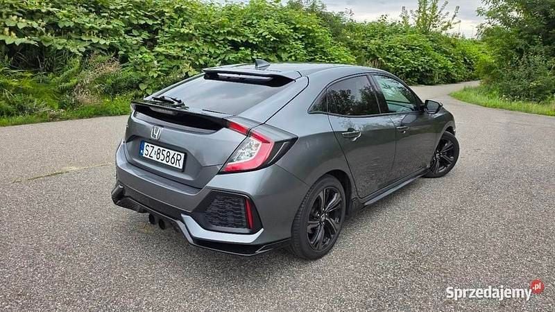 Używany Honda Civic Sport 182 KM (133 kW) 2018 Grafitowy Sedan/Limuzyna