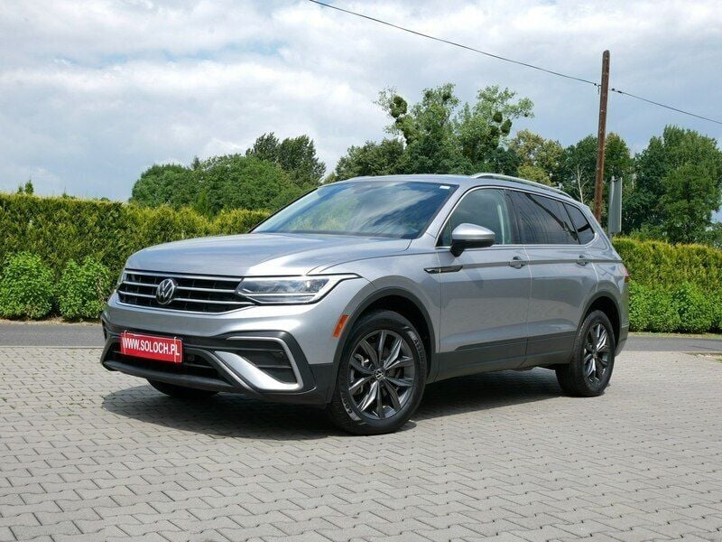 Szary Używany 2022 VW Tiguan Allspace SE SUV | 109 900 zł - Obraz 1/4