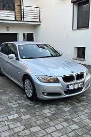 Używany BMW 318 143 KM (105 kW) 2010 Srebrny Kombi