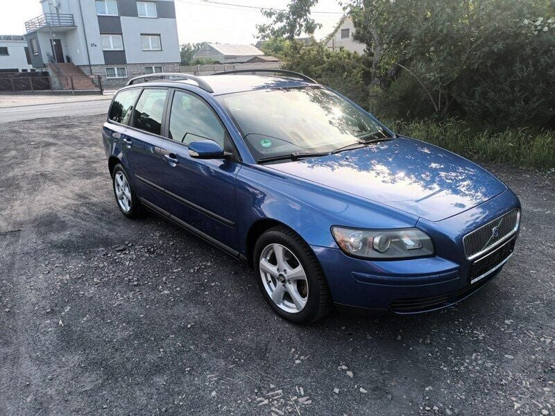 Niebieski Używany 2005 Volvo V50 Kombi | 10 900 zł (Dość drogi) - Obraz 1/4