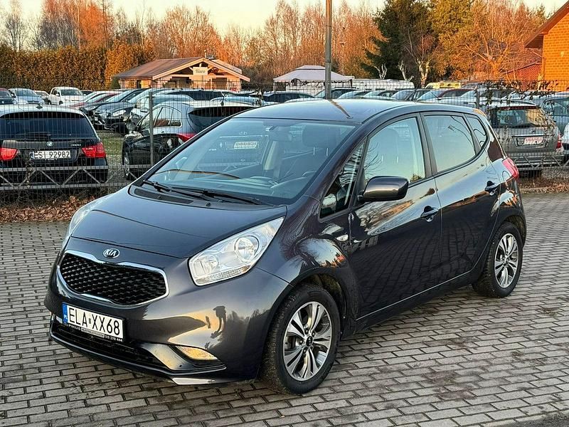 Używany Kia Venga 125 KM (91 kW) 2015 Szary (metalik) Hatchback