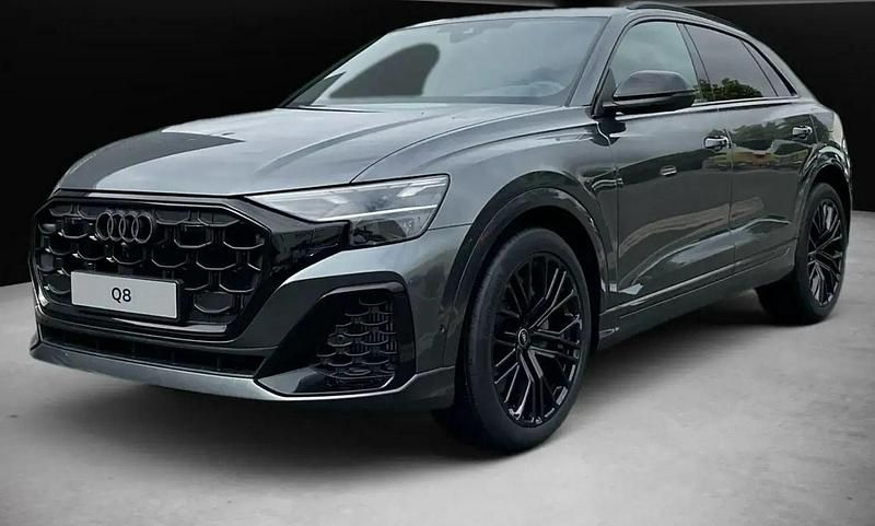 Używany Audi Q8 286 KM (210 kW) 2024 Szary SUV