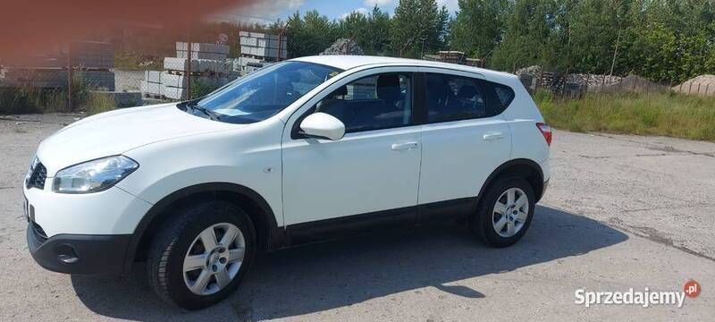 Biały Używany 2011 Nissan Qashqai SUV | 28 000 zł (Dość drogi) - Obraz 1/4