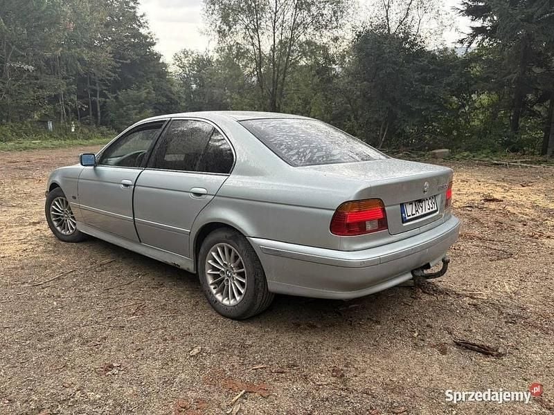 Srebrny Używany 2002 BMW 530 Sedan/Limuzyna | 5000 zł - Obraz 1/4