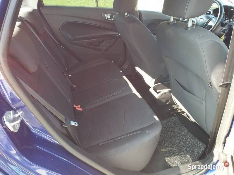 Używany Ford Fiesta 2014 Granatowy Hatchback
