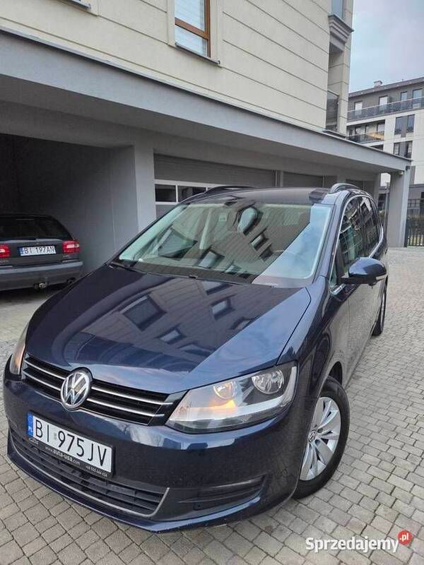Niebieski Używany 2015 VW Sharan Comfortline Minivan | 39 570 zł (Uczciwa cena) - Obraz 1/4