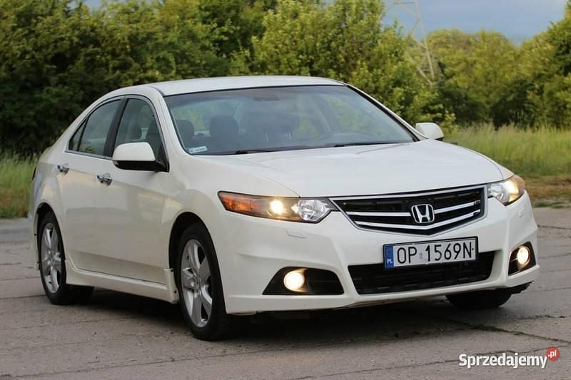 Używany Honda Accord 156 KM (114 kW) 2008 Biały Sedan/Limuzyna