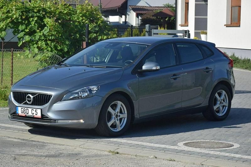 Szary Używany 2016 Volvo V40 Kombi | 37 900 zł (Dobra cena) - Obraz 1/4