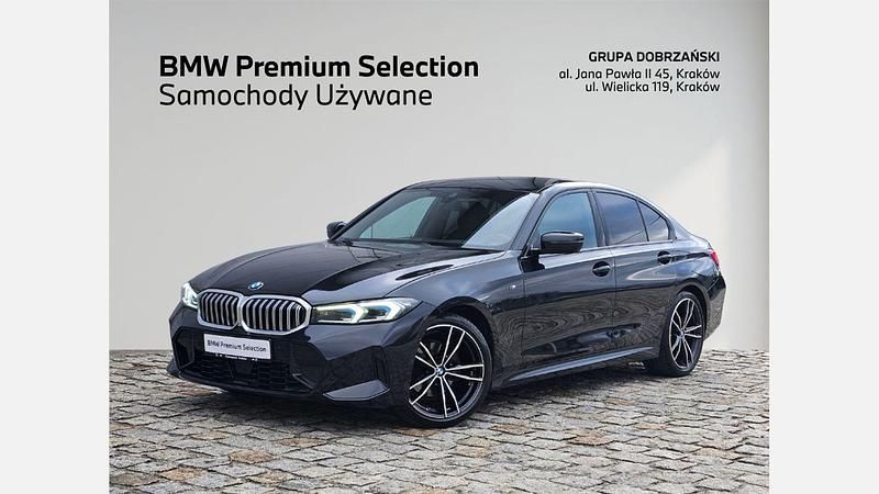 Black sapphire metallic metalizowany Używany 2022 BMW 320 Shadowline Sedan/Limuzyna | 164 000 zł (Dość drogi) - Obraz 1/3