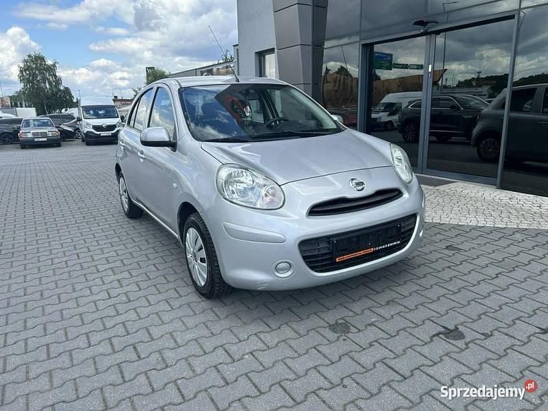 Używany Nissan Micra 80 KM (58 kW) 2011 Srebrny Hatchback
