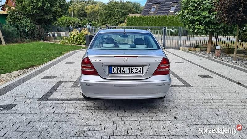 Używany Mercedes C270 2002 Srebrny Sedan/Limuzyna