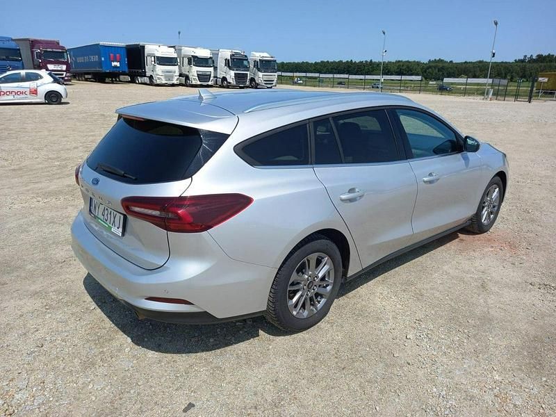 Używany Ford Focus 125 KM (91 kW) 2022 Srebrny Kombi