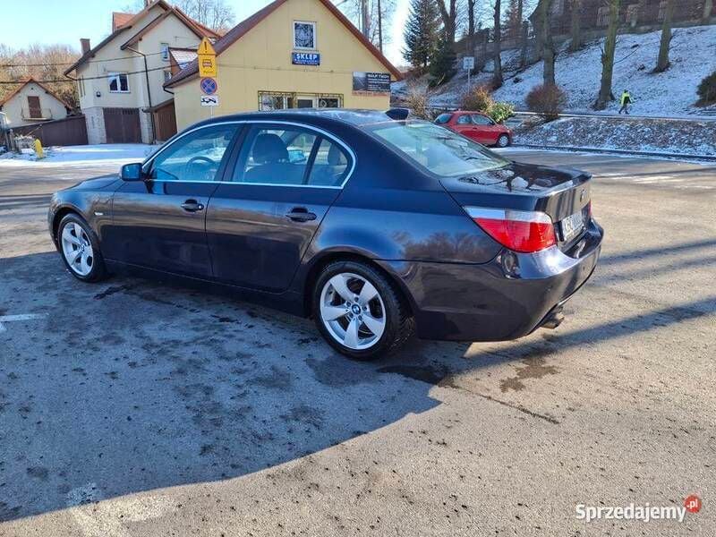 Granatowy Używany 2006 BMW 520 Sedan/Limuzyna | 12 800 zł (Super Cena) - Obraz 1/4