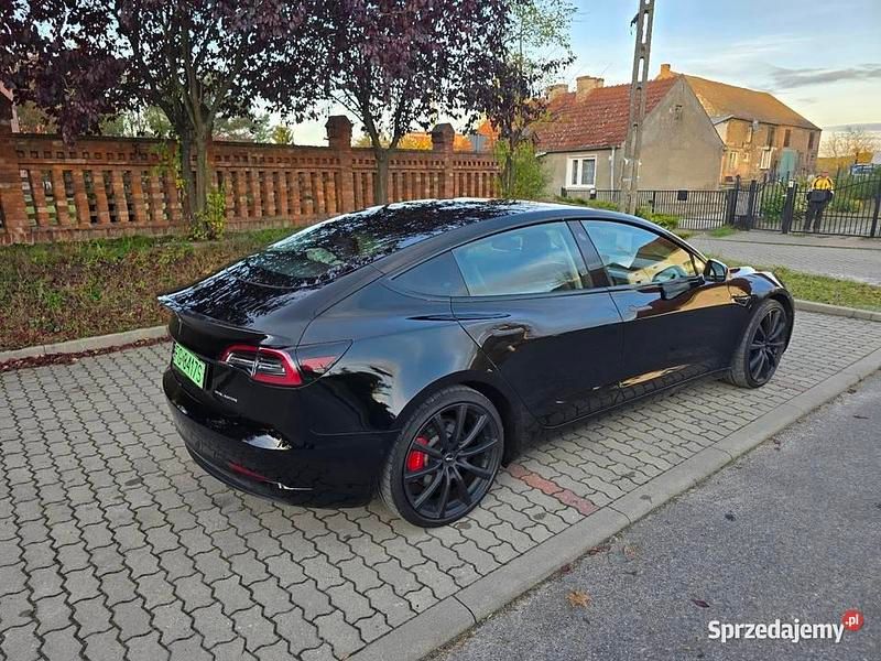 Używany Tesla Model 3 Performance 461 kW (627 KM) 2019 Czarny Sedan/Limuzyna