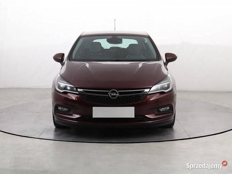 Bordowy Używany 2017 Opel Astra Hatchback | 49 999 zł (Dość drogi) - Obraz 1/4
