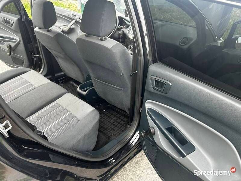 Używany Ford Fiesta 2009 Czarny Hatchback