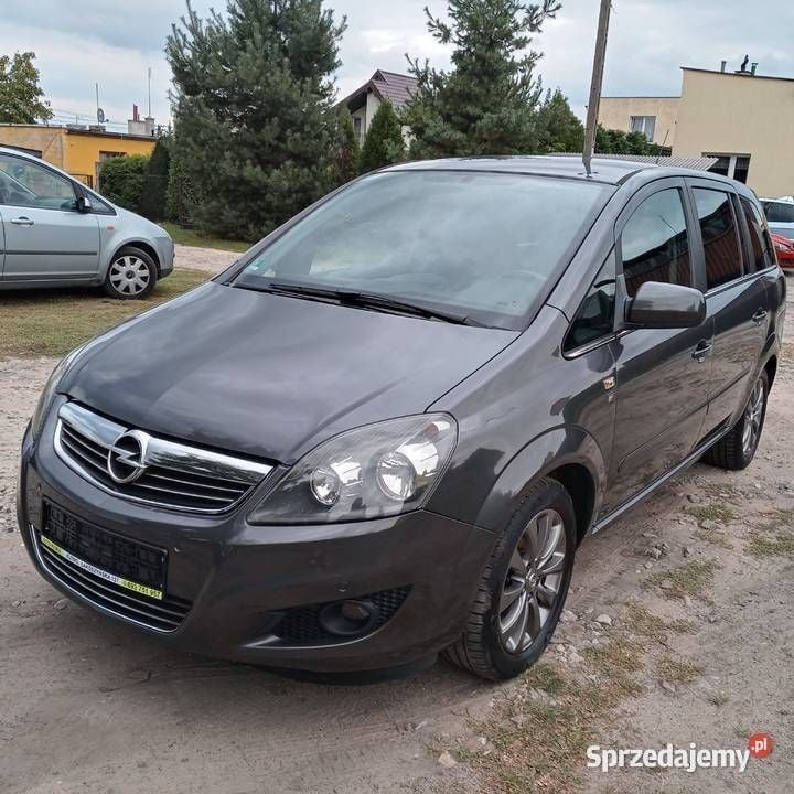 Używany 2011 Opel Zafira Minivan | 19 900 zł - Obraz 1/4