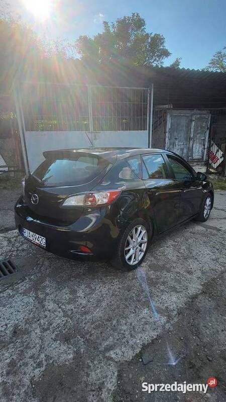 Czarny Używany 2011 Mazda 3 Comfort Hatchback | 13 999 zł (Uczciwa cena) - Obraz 1/4
