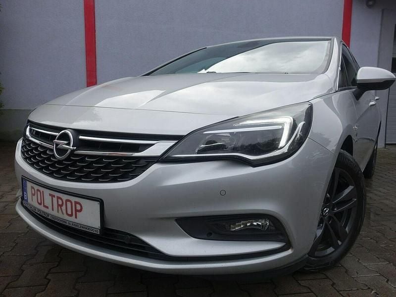 Używany Opel Astra 125 KM (91 kW) 2019 Srebrny Hatchback