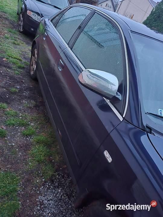 Granatowy Używany 2001 Audi A4 Sedan/Limuzyna | 7300 zł (Uczciwa cena) - Obraz 1/4