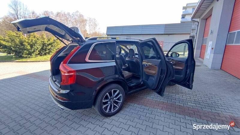 Używany Volvo XC90 2018 Czarny SUV