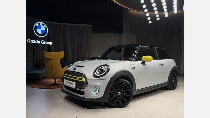 Używany Mini Cooper SE Hatch 75 kW (102 KM) 2020 White silver metallic metalizowany Hatchback