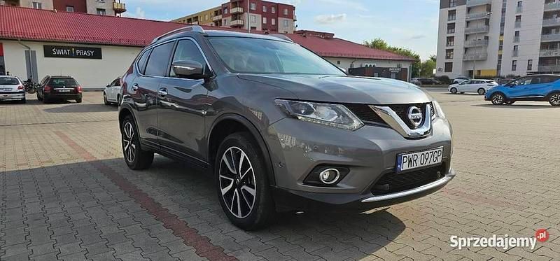 Szary Używany 2017 Nissan X-Trail Tekna SUV | 63 000 zł (Uczciwa cena) - Obraz 1/4