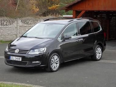 Czarny Używany 2017 VW Sharan Minivan | 71 900 zł (Uczciwa cena) - Obraz 1/4