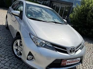 Inny kolor Używany 2013 Toyota Auris Sedan/Limuzyna | 33 900 zł (Drogi) - Obraz 1/4