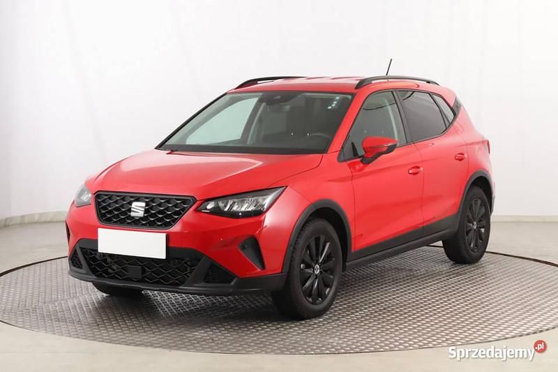 Używany Seat Arona 2023 Czerwony SUV