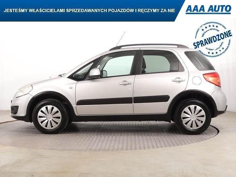 Używany Suzuki SX4 120 KM (88 kW) 2014 Srebrny