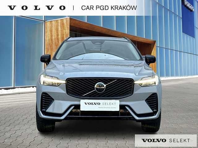 Używany Volvo XC60 250 KM (183 kW) 2026 Szary SUV