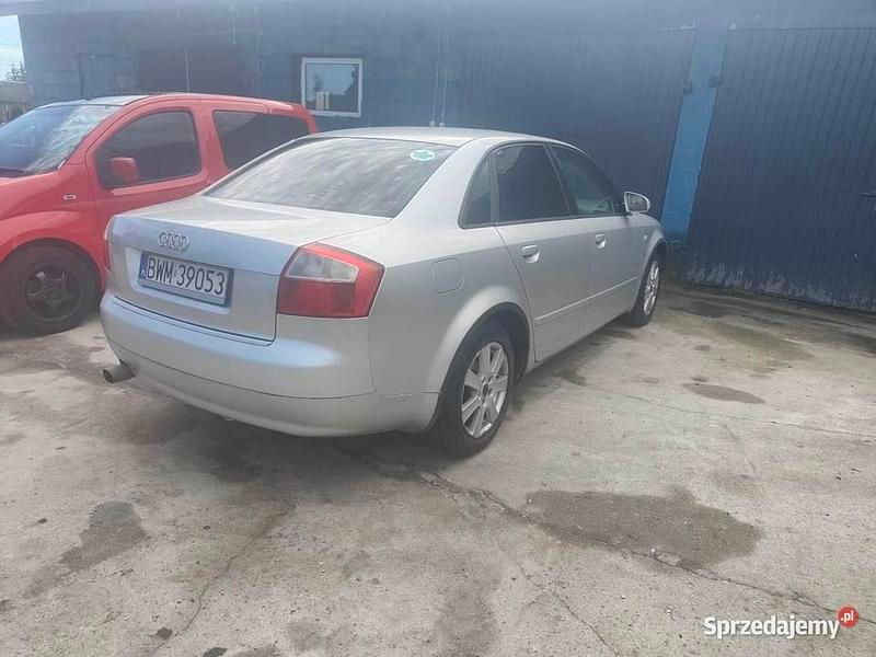 Srebrny Używany 2001 Audi A4 Sedan/Limuzyna | 6000 zł (Uczciwa cena) - Obraz 1/4
