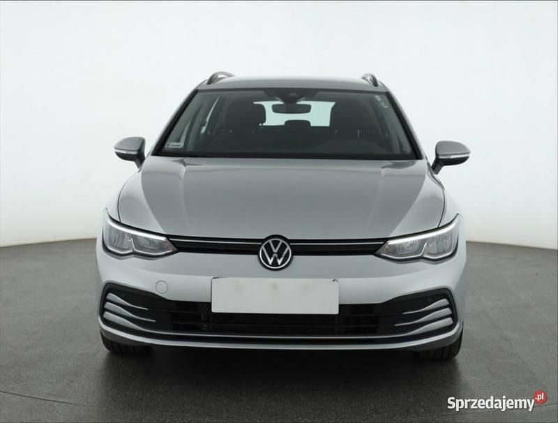 Srebrny Używany 2022 VW Golf VIII Kombi | 69 999 zł (Uczciwa cena) - Obraz 1/4