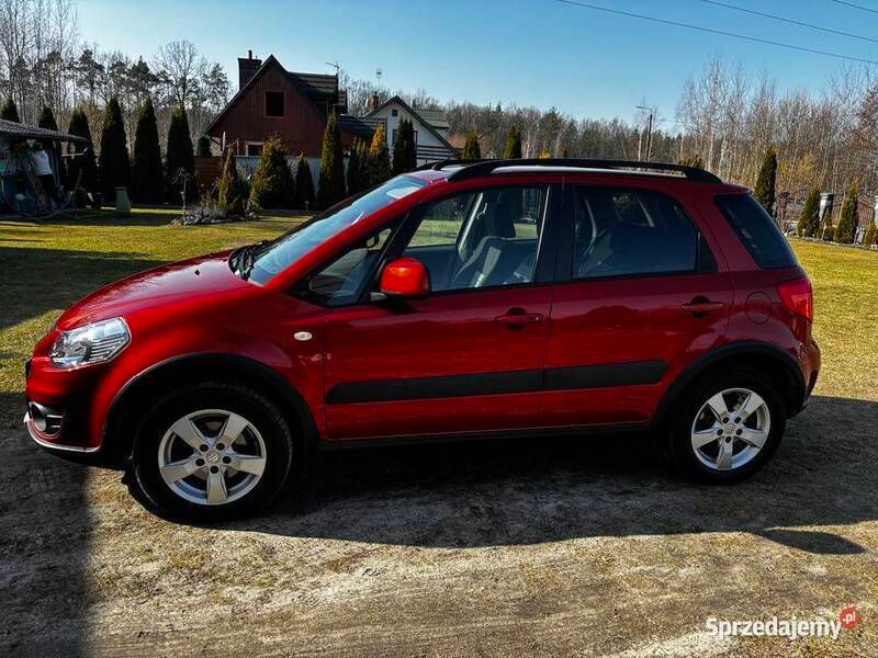 Używany Suzuki SX4 2010 Czerwony Hatchback