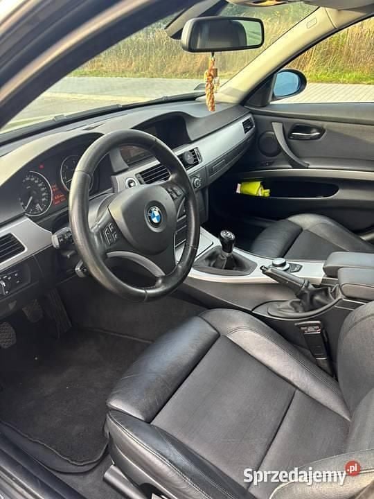 Używany BMW 325 2007 Czarny Kombi
