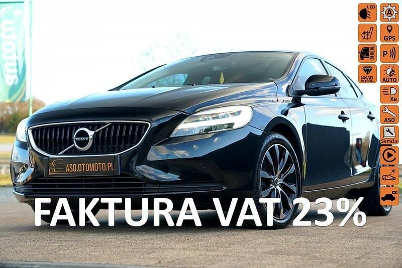 Czarny (metalik, perła) Używany 2020 Volvo V40 Kombi | 68 862 zł (Dość drogi) - Obraz 1/4