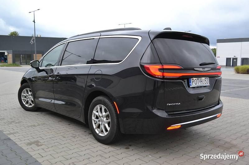 Czarny Używany 2022 Chrysler Pacifica SUV | 109 900 zł (Dobra cena) - Obraz 1/4