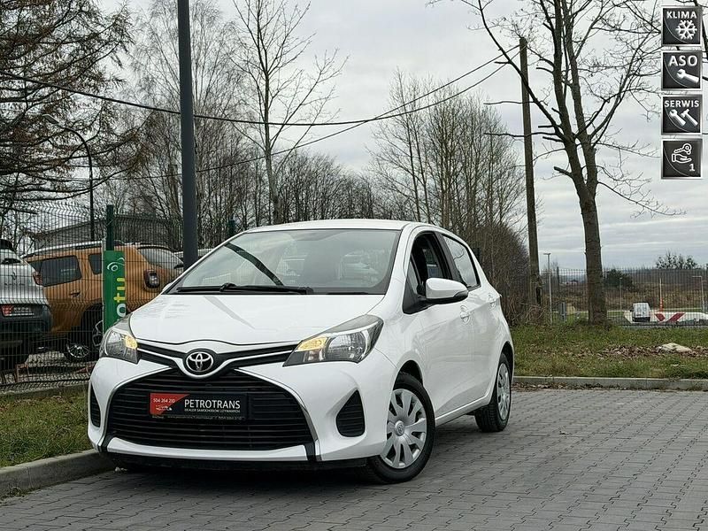 Używany Toyota Yaris 70 KM (51 kW) 2016 Biały Hatchback