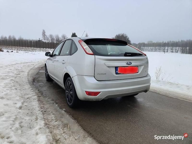 Używany Ford Focus 2008 Srebrny Hatchback